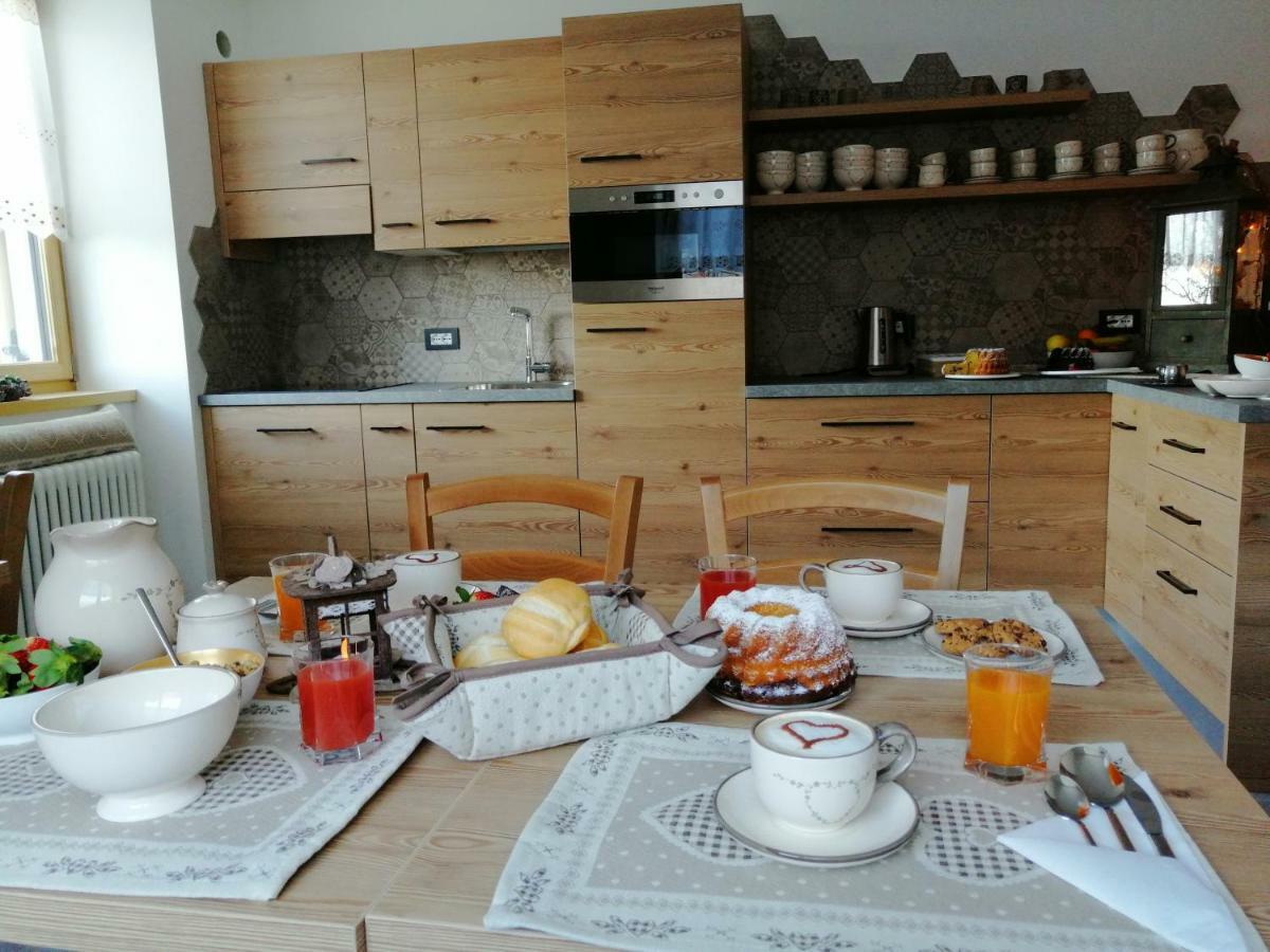 Le 4 Stagioni Hotell Cavedago Eksteriør bilde