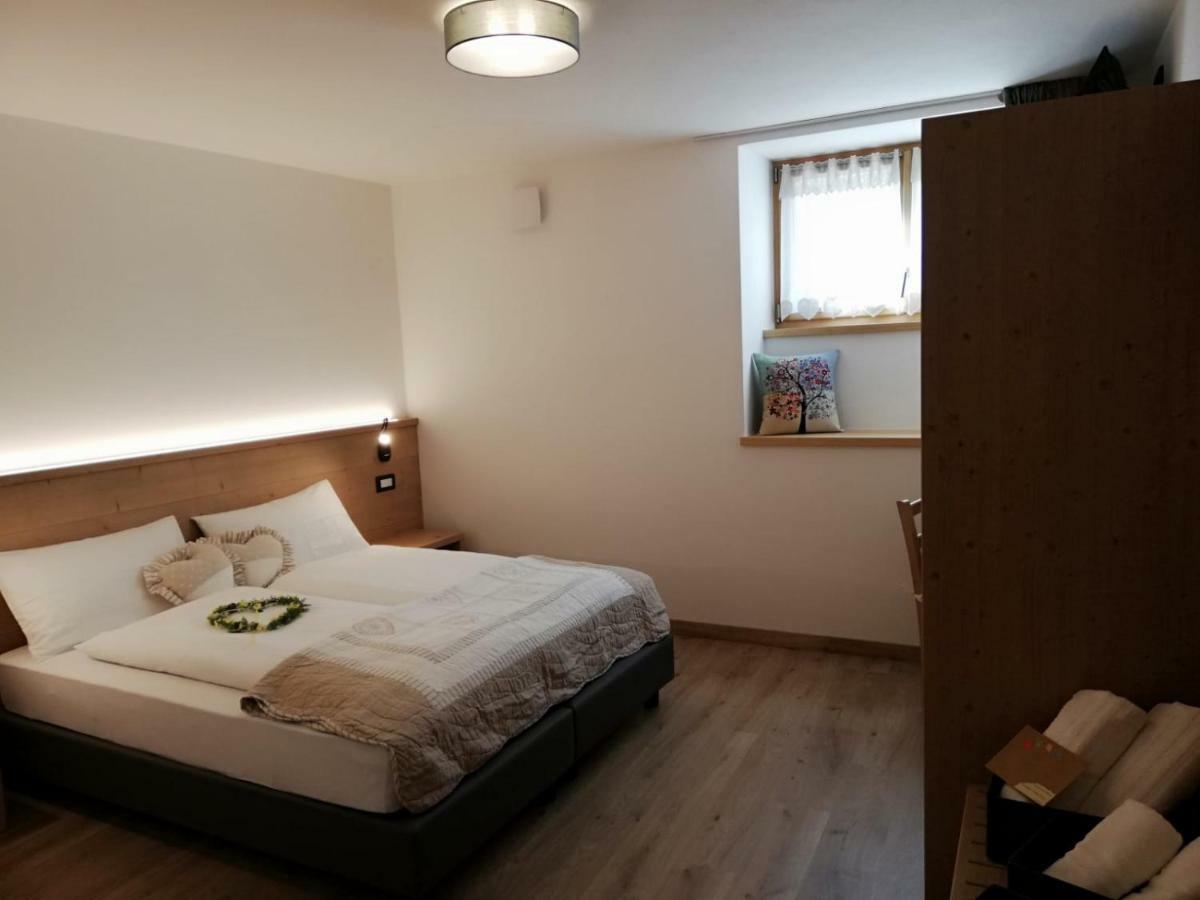 Le 4 Stagioni Hotell Cavedago Eksteriør bilde