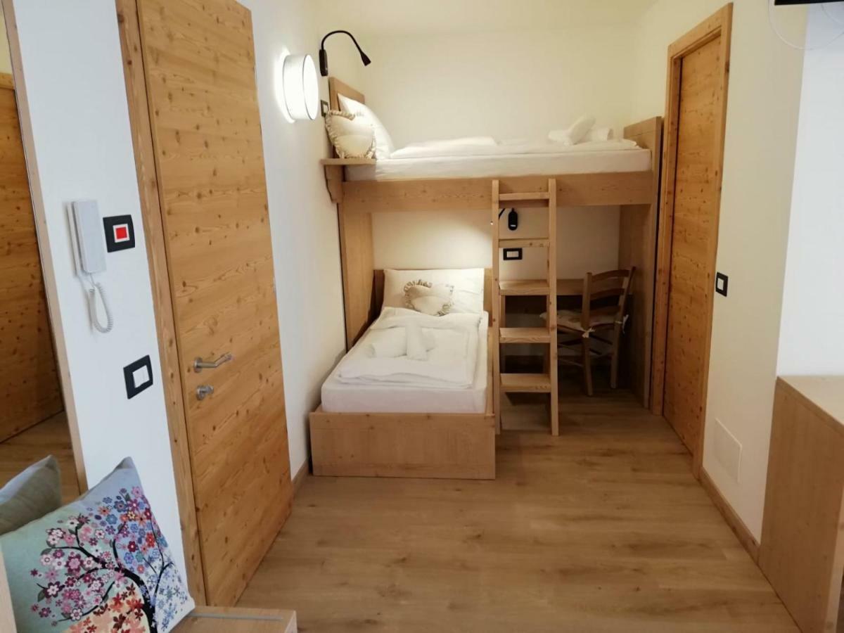 Le 4 Stagioni Hotell Cavedago Eksteriør bilde