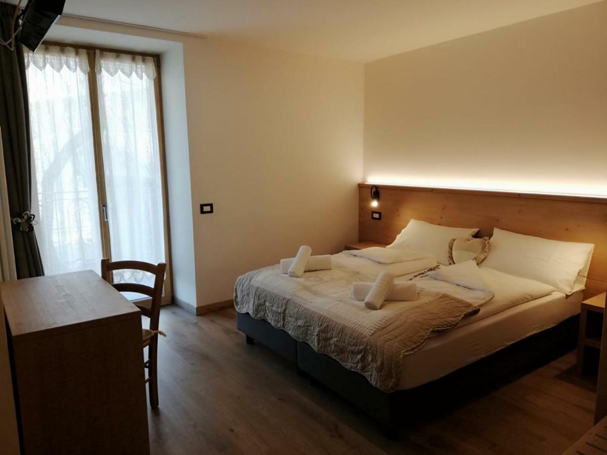 Le 4 Stagioni Hotell Cavedago Eksteriør bilde
