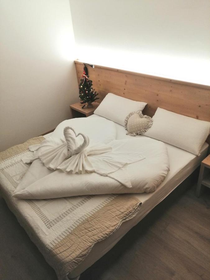 Le 4 Stagioni Hotell Cavedago Eksteriør bilde